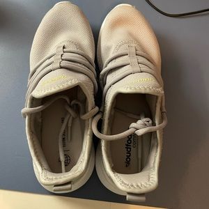 Adidas walking tennis shoes with cloud form. Size 8